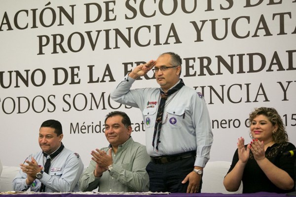 Fortalece Gobierno vinculación con grupos sociales para el bien común Fortalece Gobierno vinculación con grupos sociales para el bien común