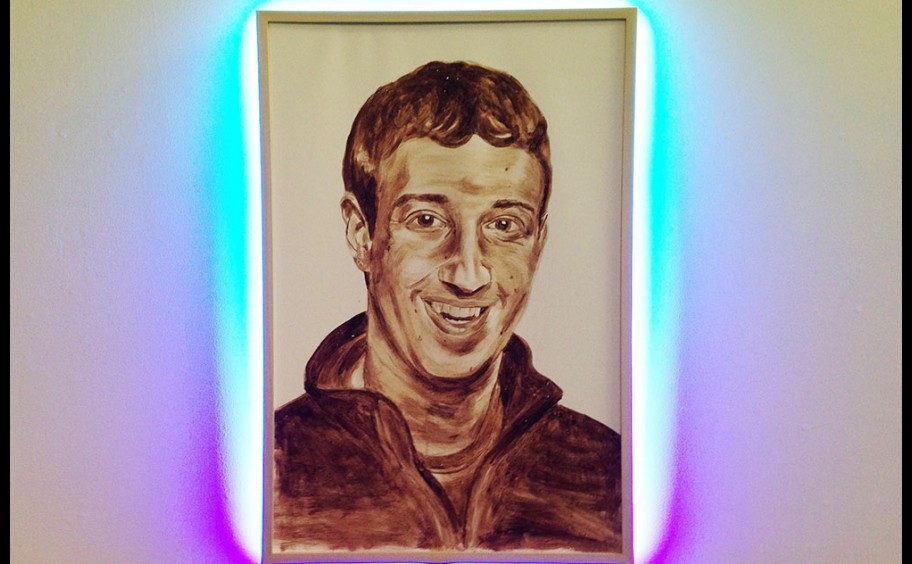 Retratan a Marck Zuckerberg con excremento Retratan a Marck Zuckerberg con excremento