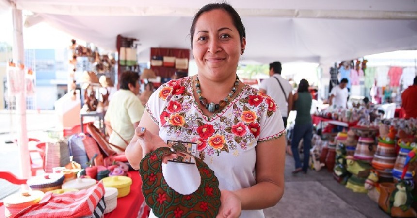 Arrancó este viernes la Feria de las Artesanías en el parque de Santa Anna Arrancó este viernes la Feria de las Artesanías en el parque de Santa Anna