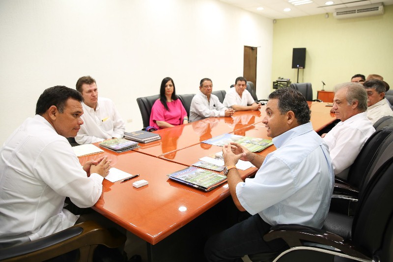 Criadores de ganado cebú de todo el país estarán en Xmatkuil 2013