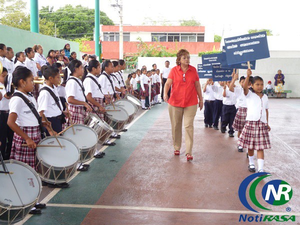 Conmemoran 98 aniversario de la Constitución, en Tizimín Conmemoran 98 aniversario de la Constitución, en Tizimín