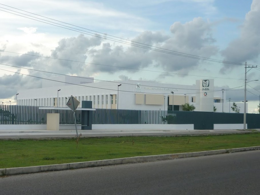 Denuncian falta de leche en la farmacia del IMSS número 20