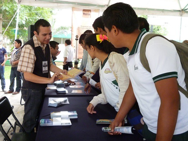 En Tizimín la UADY promociona carreras que oferta En Tizimín la UADY promociona carreras que oferta
