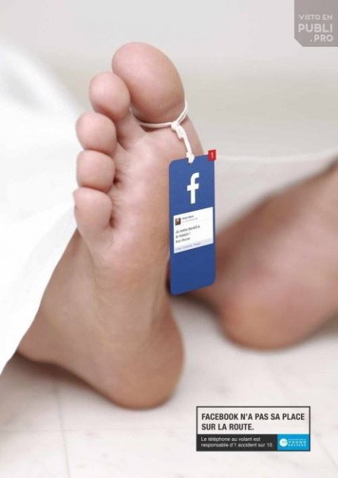 Aumentan los accidentes automovilísticos por causa de las redes sociales Aumentan los accidentes automovilísticos por causa de las redes sociales