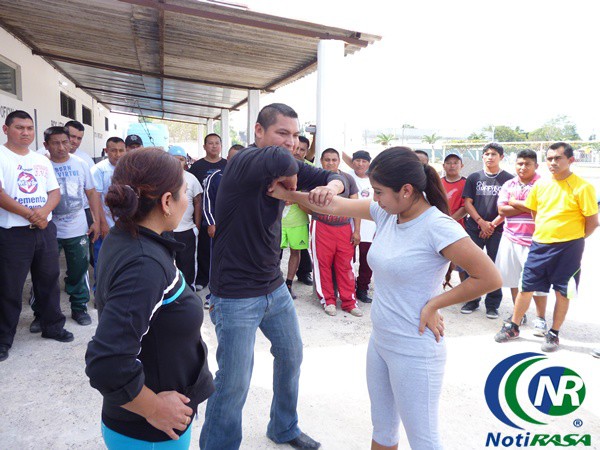Policías de Tizimín reciben entrenamientos Policías de Tizimín reciben entrenamientos