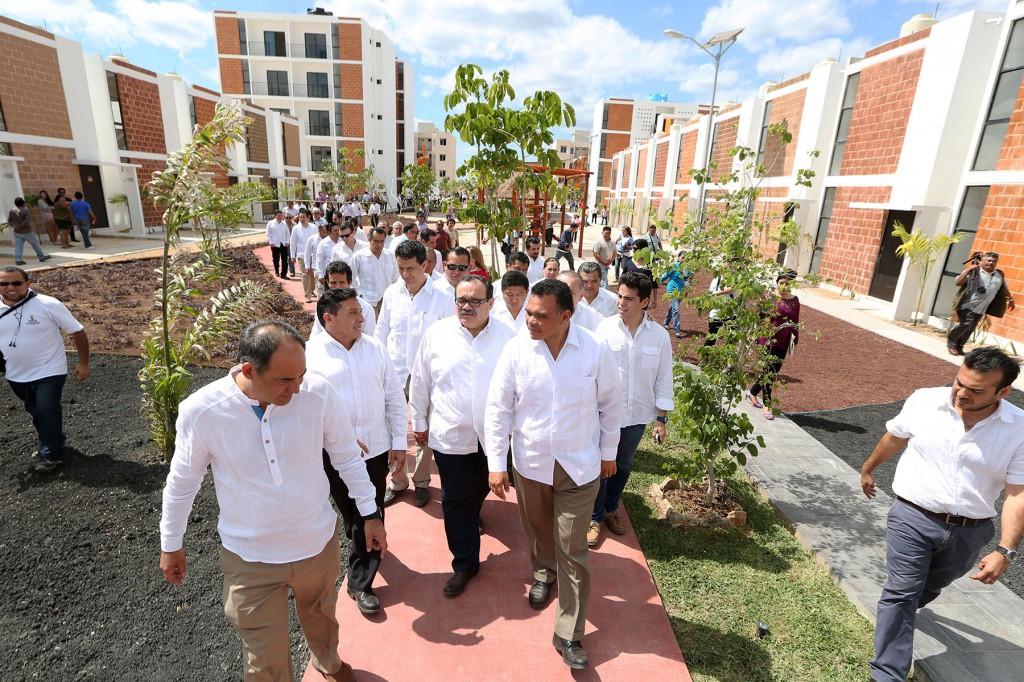 Entregan bonos de vivienda rural a familias de 12 municipios Entregan bonos de vivienda rural a familias de 12 municipios