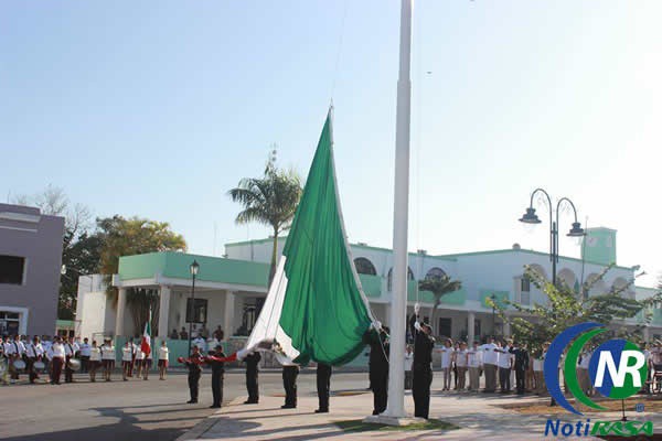 Conmemoran 194 Aniversario del Día de la Bandera, en Tizimín Conmemoran 194 Aniversario del Día de la Bandera, en Tizimín