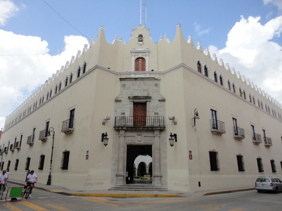 Presentan la carrera de aniversario de la UADY Presentan la carrera de aniversario de la UADY