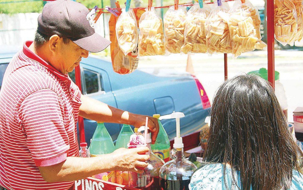 Basura y ambulantes, las principales quejas de los turistas Basura y ambulantes, las principales quejas de los turistas