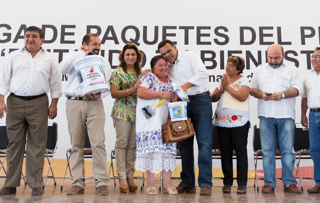Más de 36 mil familias se han beneficiado con el programa "pintando tu bienestar" Más de 36 mil familias se han beneficiado con el programa "pintando tu bienestar"