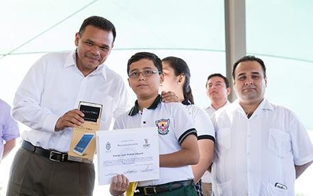 Premiaron a los ganadores de secundaria de la olimpiada mexicana de matemáticas Premiaron a los ganadores de secundaria de la olimpiada mexicana de matemáticas