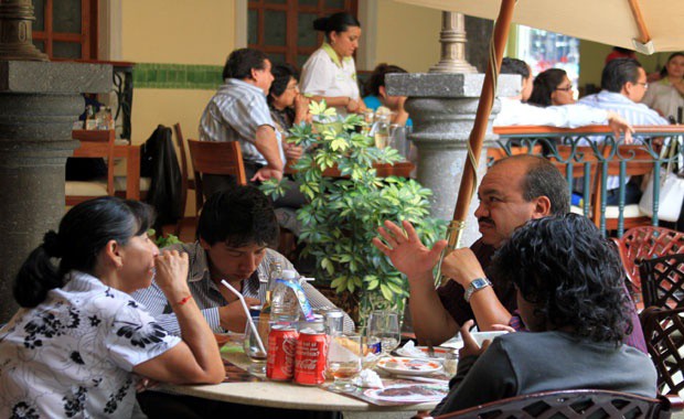 Incremento de ventas del sector restaurantero durante el "puente" Incremento de ventas del sector restaurantero durante el "puente"
