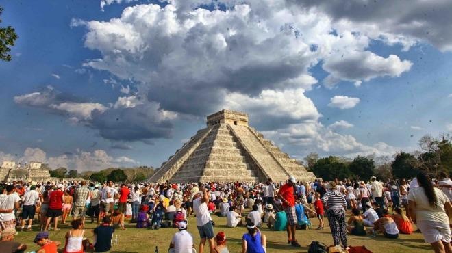 Sorprende Chichen Itzá y el equinoccio a turistas Sorprende Chichen Itzá y el equinoccio a turistas