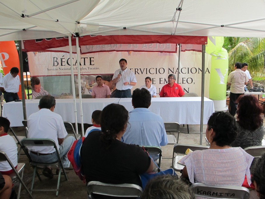 Ofrecieron 400 vacantes de empleo a vecinos de Xoclán Susúla Ofrecieron 400 vacantes de empleo a vecinos de Xoclán Susúla