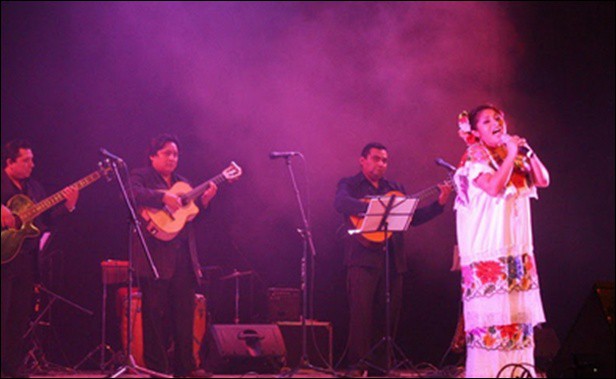Intérpretes listos para la gran final de "Nuevas voces del Mayab" Intérpretes listos para la gran final de "Nuevas voces del Mayab"