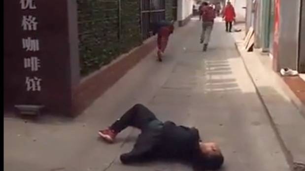 Broma de asesinato en faceebok termino en una tragedia Broma de asesinato en faceebok termino en una tragedia