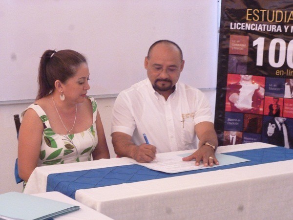 UNID Tizimín firma convenios con 23 empresas locales UNID Tizimín firma convenios con 23 empresas locales