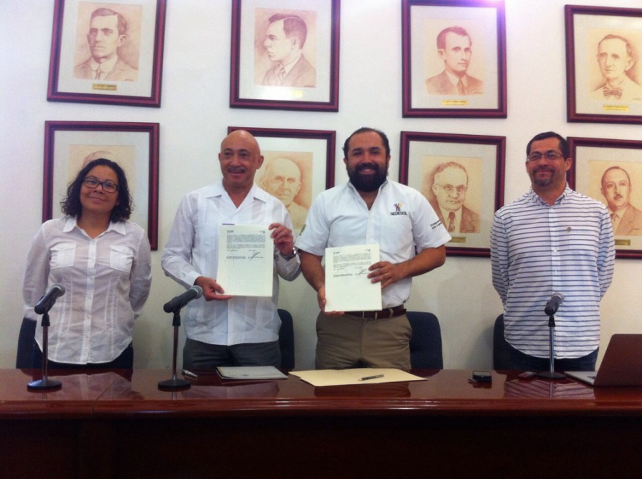 Firman convenio de colaboración para combatir la desnutrición