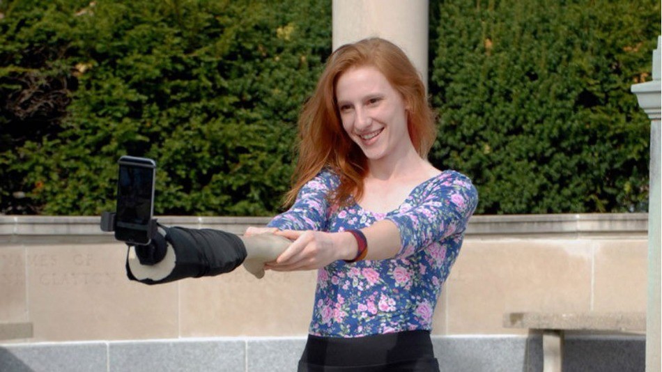 Selfie arm, ideal para un forever alone Selfie arm, ideal para un forever alone