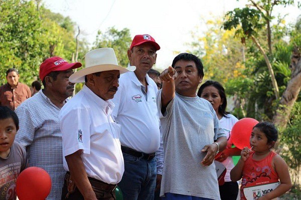 Hay que trabajar de la mano con los ganaderos: Jorge vales Hay que trabajar de la mano con los ganaderos: Jorge vales