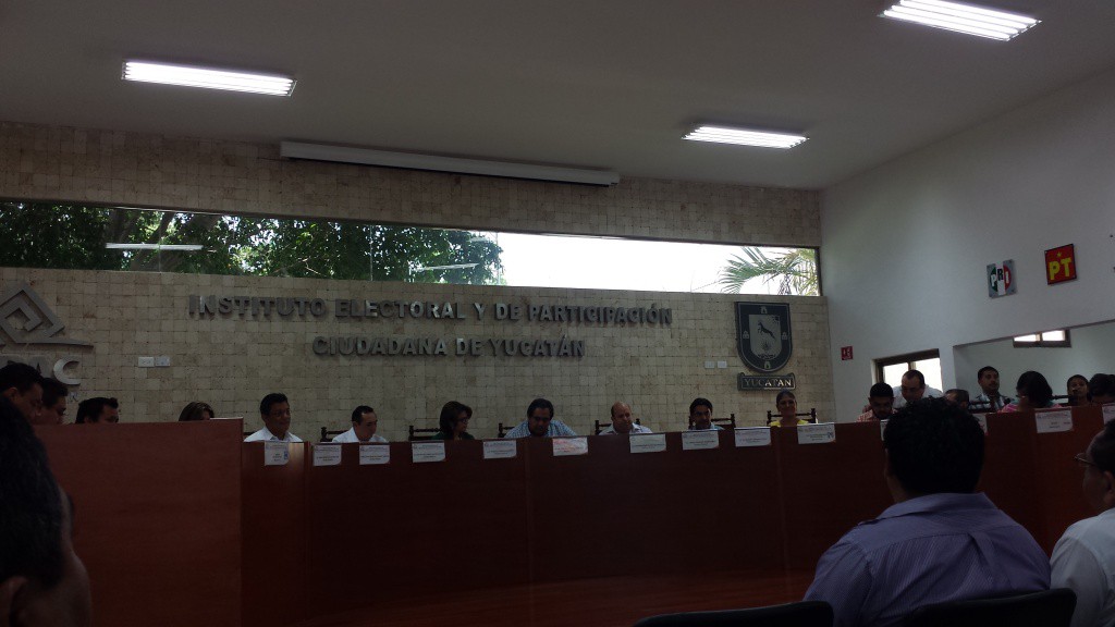 El instituto electoral y de participación ciudadana de Yucatán invertirá 760 mil pesos en asistentes electorales El instituto electoral y de participación ciudadana de Yucatán invertirá 760 mil pesos en asistentes electorales