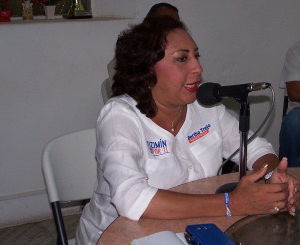 Bertha Trejo reafirma compromiso con los tizimileños Bertha Trejo reafirma compromiso con los tizimileños