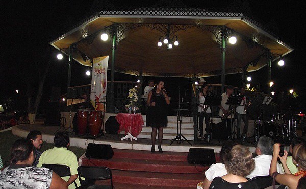 Noche de romanticismo este domingo en Tizimín Noche de romanticismo este domingo en Tizimín