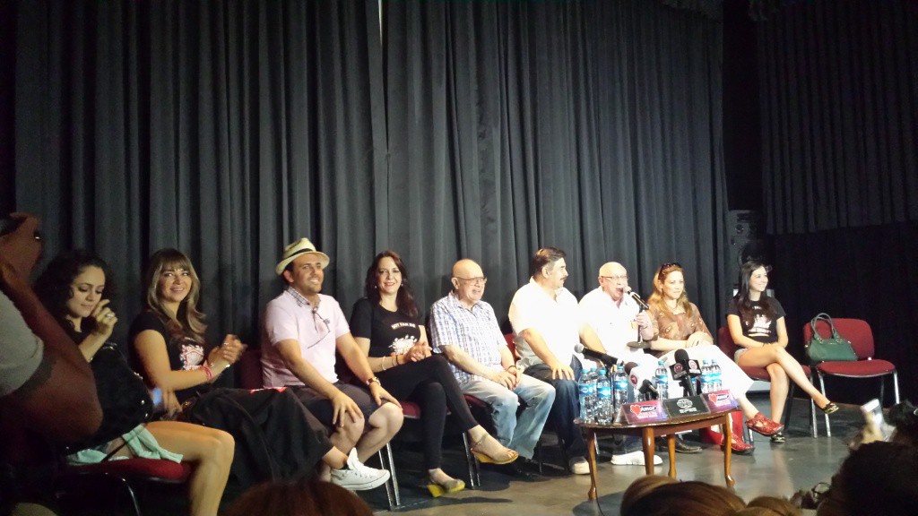 "La familia de diez" se presentará este sábado en el Teatro Armando Manzanero "La familia de diez" se presentará este sábado en el Teatro Armando Manzanero