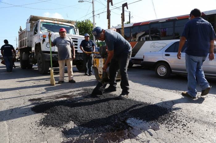 2760 baches se tapan al día en la ciudad de Mérida 2760 baches se tapan al día en la ciudad de Mérida