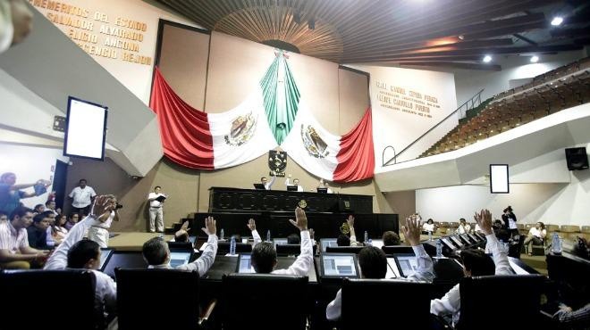Casi todos los 25 diputados electos estudiaron alguna carrera Casi todos los 25 diputados electos estudiaron alguna carrera