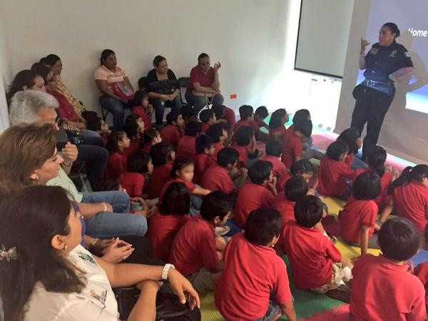 Infantes del Caimede aprenden sobre medidas de seguridad en la Umipol Infantes del Caimede aprenden sobre medidas de seguridad en la Umipol
