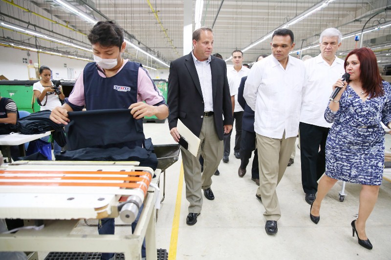 Con apoyo del Gobierno del Estado, maquiladora genera 700 nuevo empleos. Con apoyo del Gobierno del Estado, maquiladora genera 700 nuevo empleos.