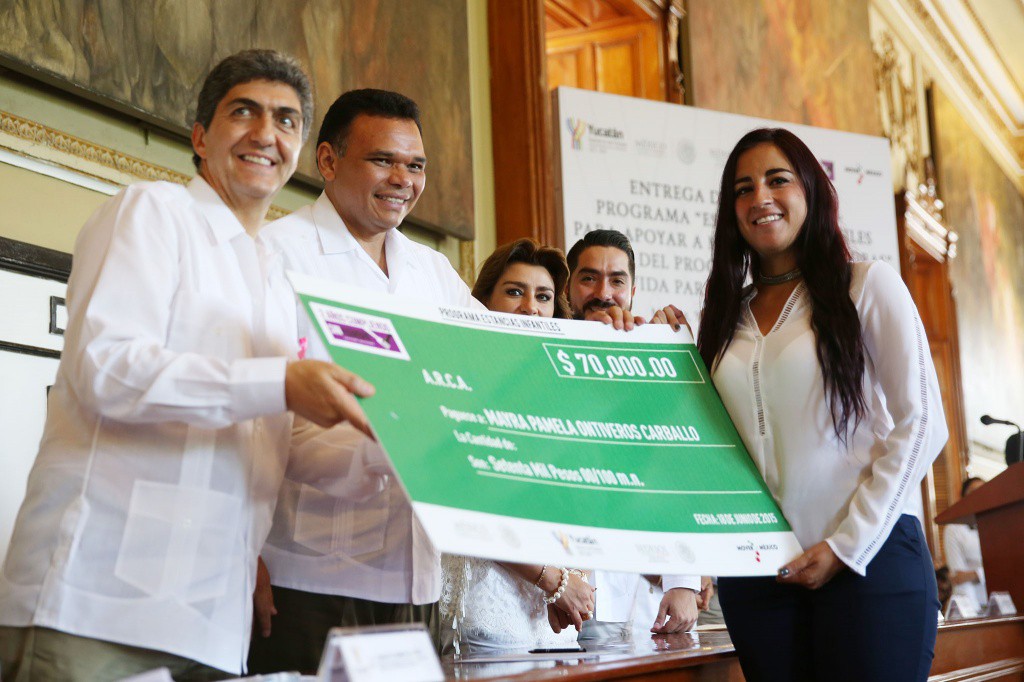 Entregan más de 2 millones de pesos en pagos del programa "Empleo temporal inmediato" Entregan más de 2 millones de pesos en pagos del programa "Empleo temporal inmediato"