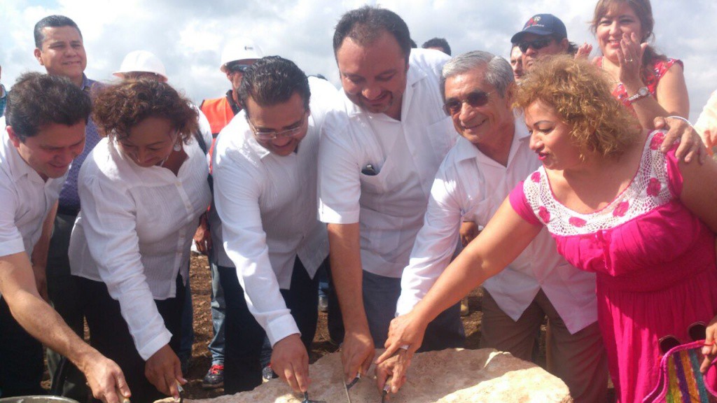 Comienza la construcción del Centro Deportivo del Sindicato Nacional de Trabajadores de la Secretaria de Salud Comienza la construcción del Centro Deportivo del Sindicato Nacional de Trabajadores de la Secretaria de Salud