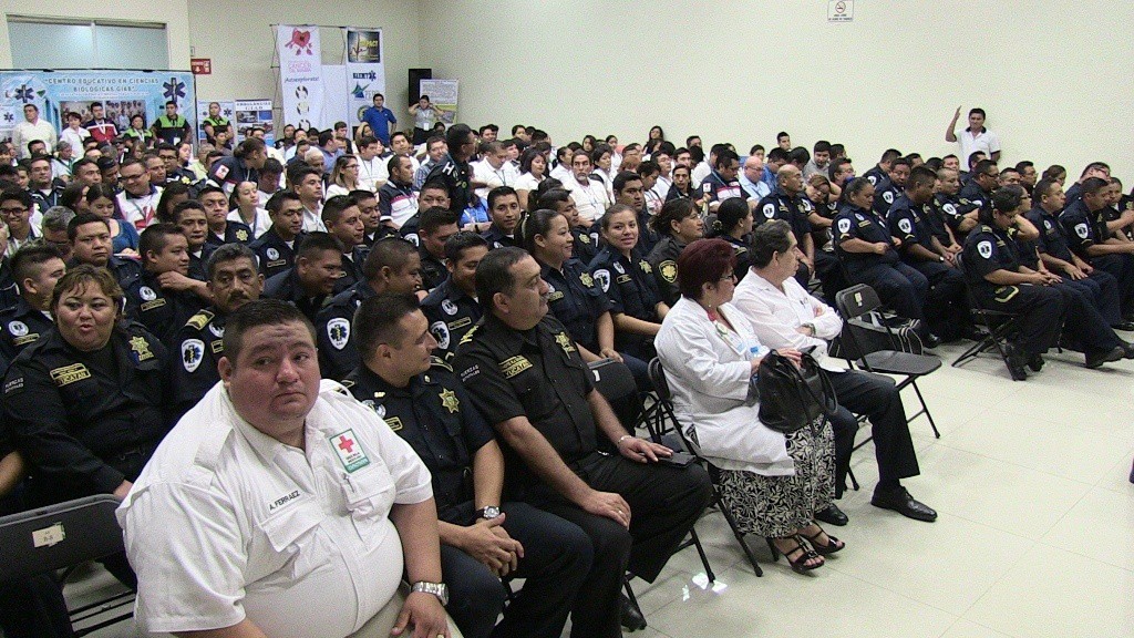 Las ambulancias de la SSP brindan aproximadamente 24 mil servicios al año Las ambulancias de la SSP brindan aproximadamente 24 mil servicios al año