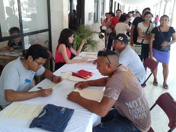 Maquiladora recluta a 300 trabajadores, en Tizimín Maquiladora recluta a 300 trabajadores, en Tizimín