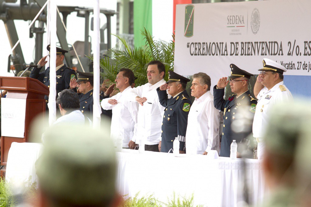 Dan la bienvenida a la X compañía del servicio militar Dan la bienvenida a la X compañía del servicio militar