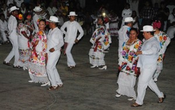 Hoy comienza la feria en Colonia Yucatán Hoy comienza la feria en Colonia Yucatán