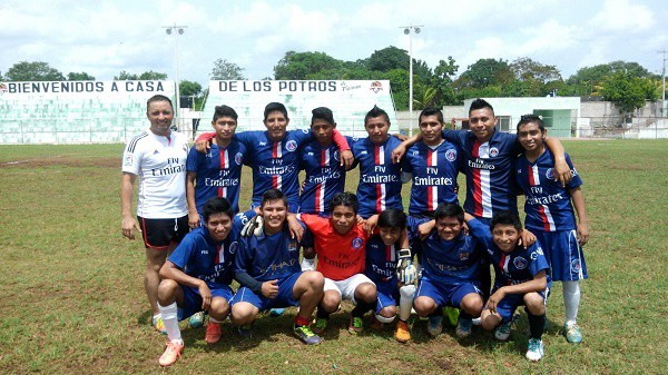 Con partido de fútbol apoyan a discapacitado Con partido de fútbol apoyan a discapacitado