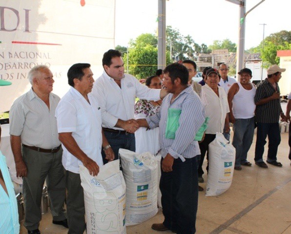Entregan insumos a productores de miel Entregan insumos a productores de miel