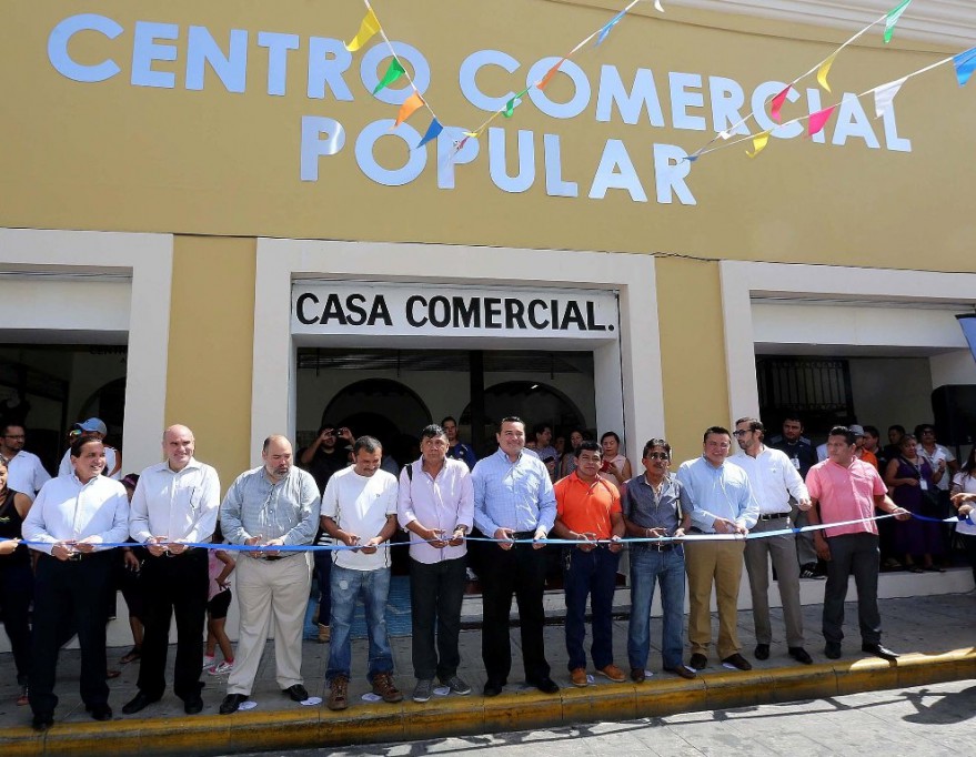 Inauguran Centro Comercial Popular Inauguran Centro Comercial Popular
