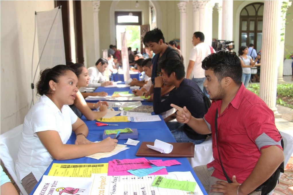 Ofrecen más de mil vacantes para jóvenes Ofrecen más de mil vacantes para jóvenes