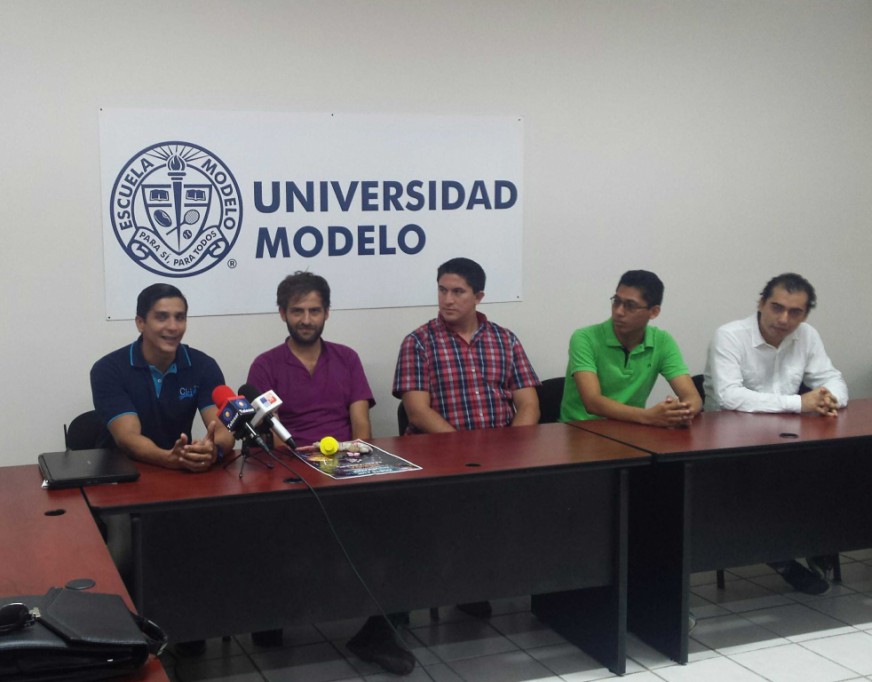 "Clubes de Ciencia" en la Universidad Modelo "Clubes de Ciencia" en la Universidad Modelo