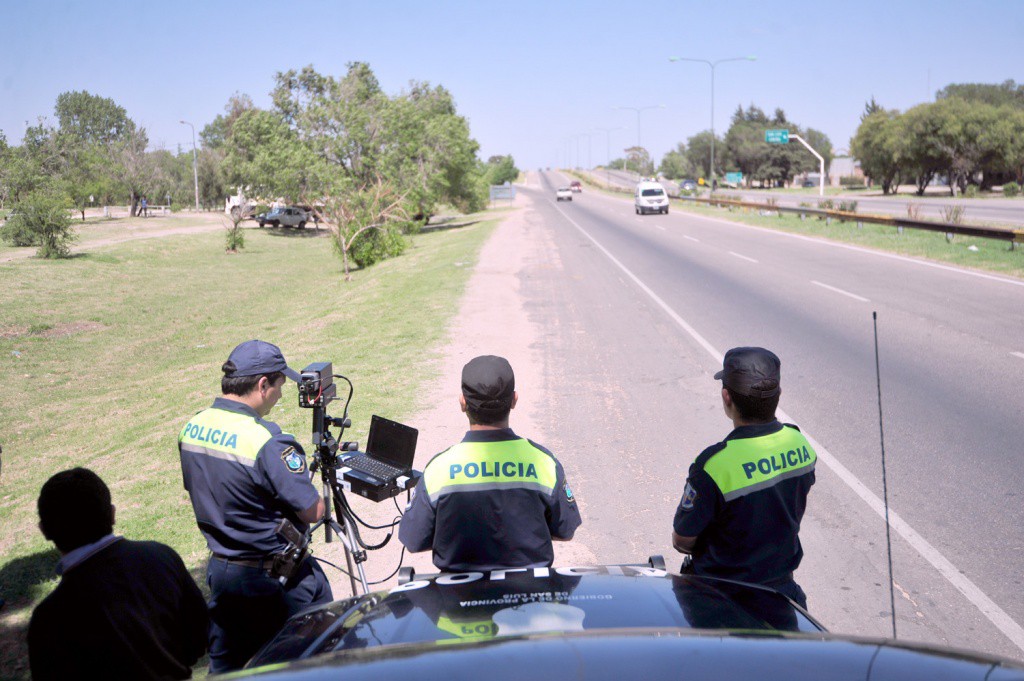 Continúa vigilancia en carreteras Continúa vigilancia en carreteras