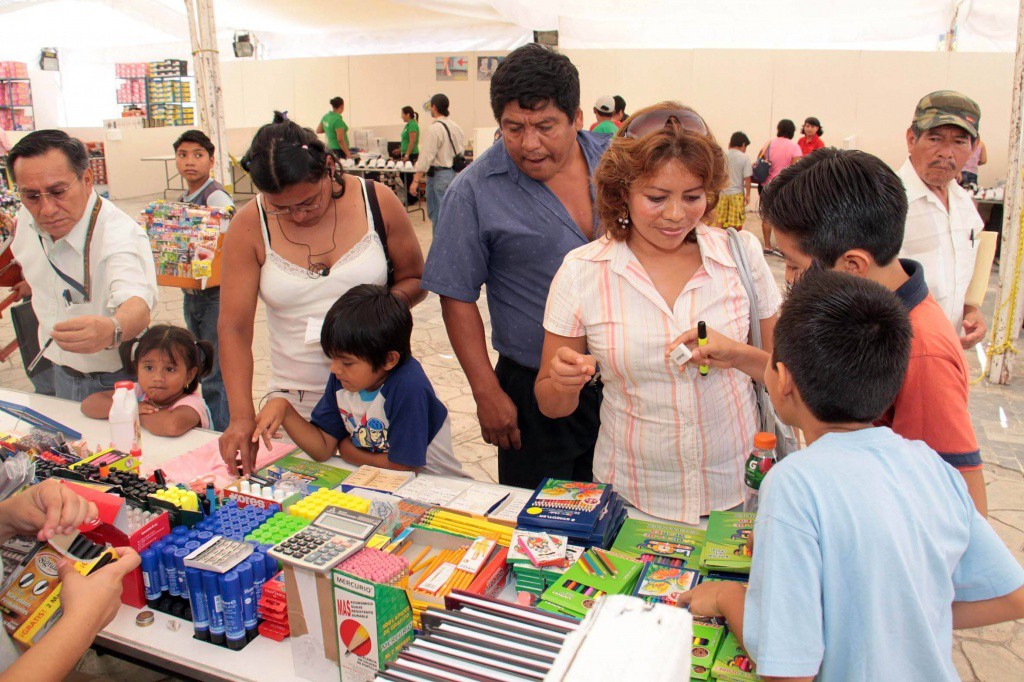 Del 14 al 16 de agosto, Feria de Regreso a Clases Del 14 al 16 de agosto, Feria de Regreso a Clases