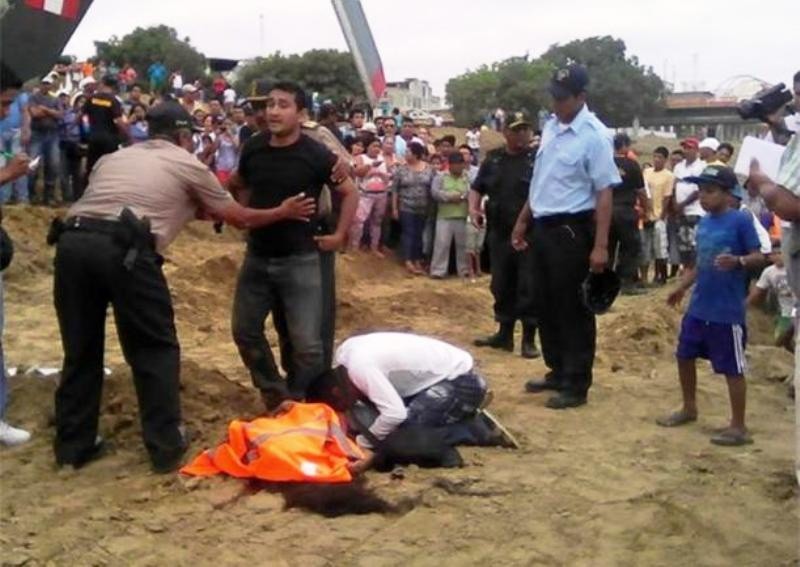 Muere decapitada por helicóptero Muere decapitada por helicóptero