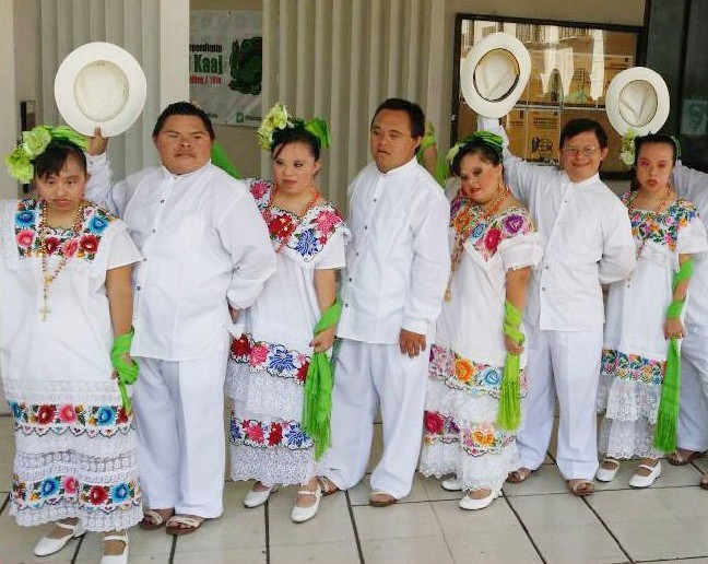 Ayelem presentan "Un paseo por el mayab" Ayelem presentan "Un paseo por el mayab"