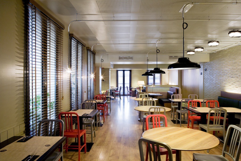 Restaurantes cierran por crisis Restaurantes cierran por crisis
