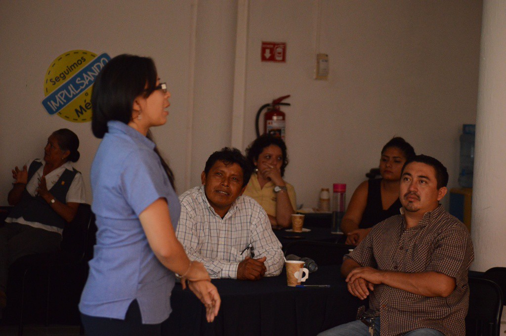Capacitan a inspectores de mercados Capacitan a inspectores de mercados