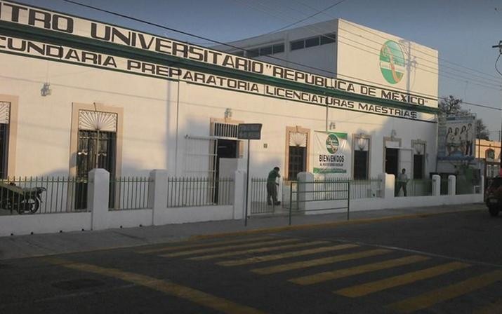 Nuevas carreras en la “República de México” Nuevas carreras en la “República de México”